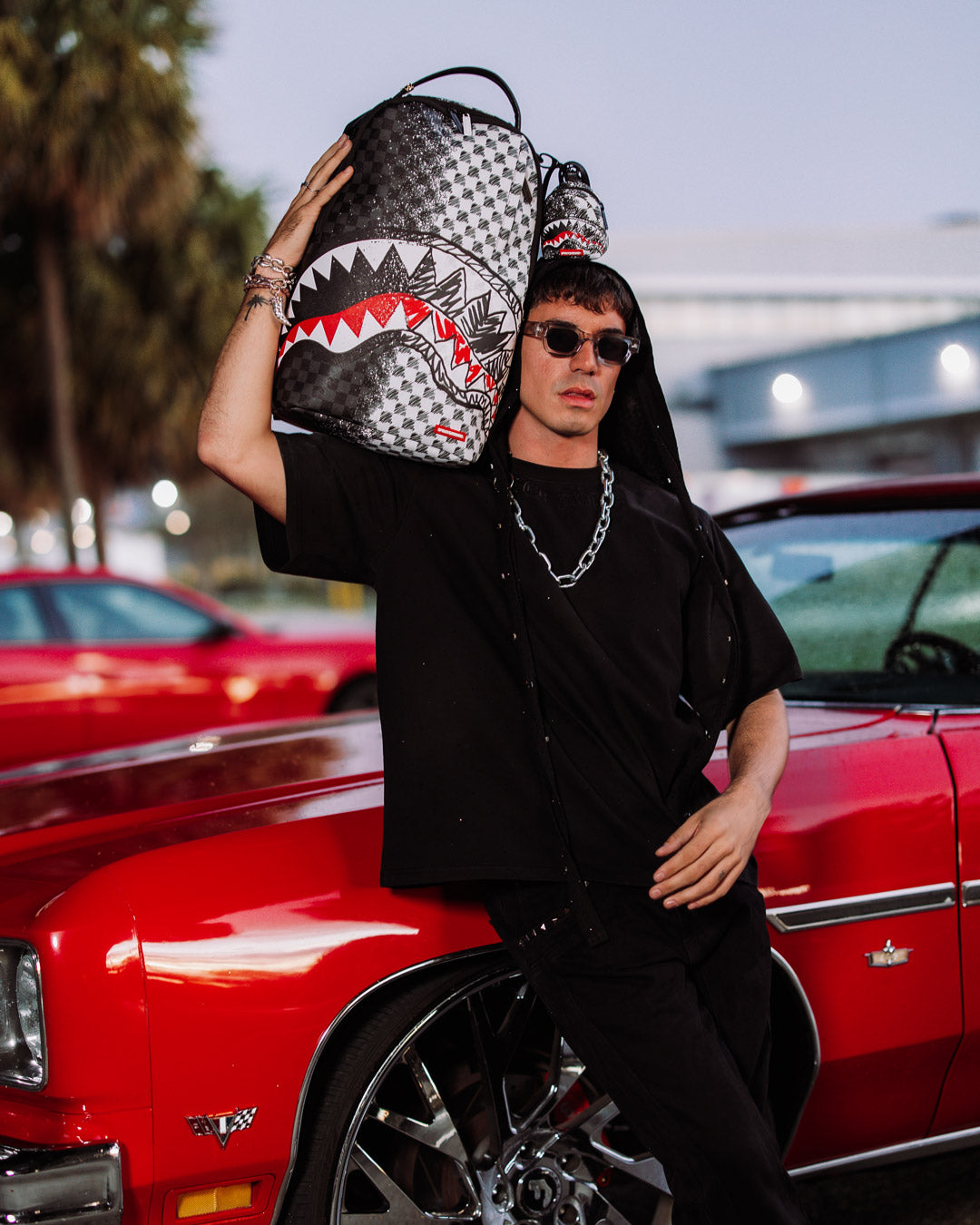 SCRIBBLE DRIBBLE CHECK BACKPACK KEYCHAIN