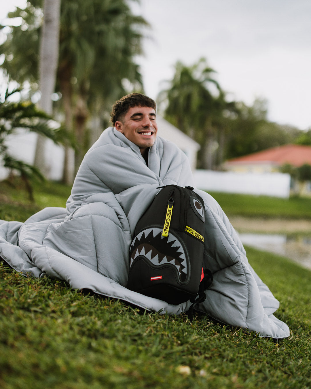 SHARK CENTRAL PARACHUTE DLX SATIN BACKPACK