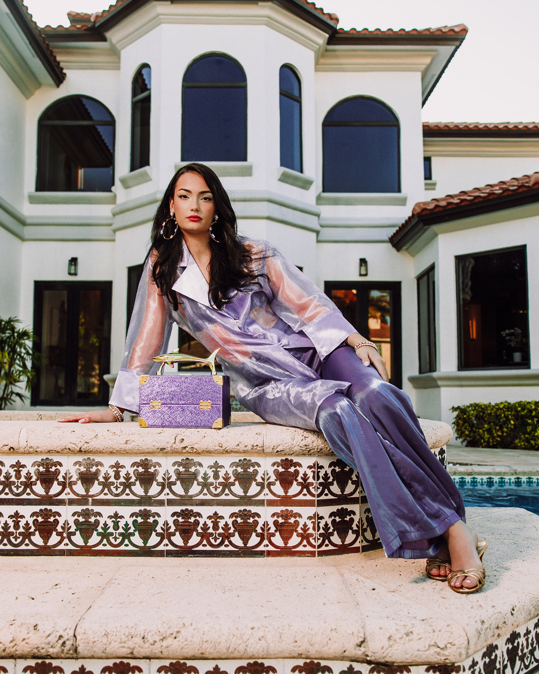 SHARKS OF THE GOLD OCEAN JEWELRY CASE